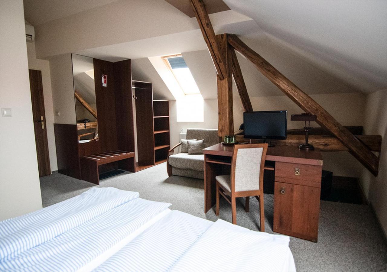 Pension Horse Inn Koszyce Zewnętrze zdjęcie