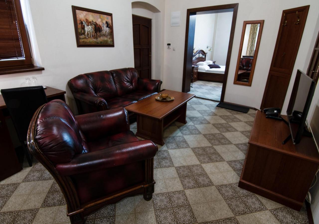 Pension Horse Inn Koszyce Zewnętrze zdjęcie