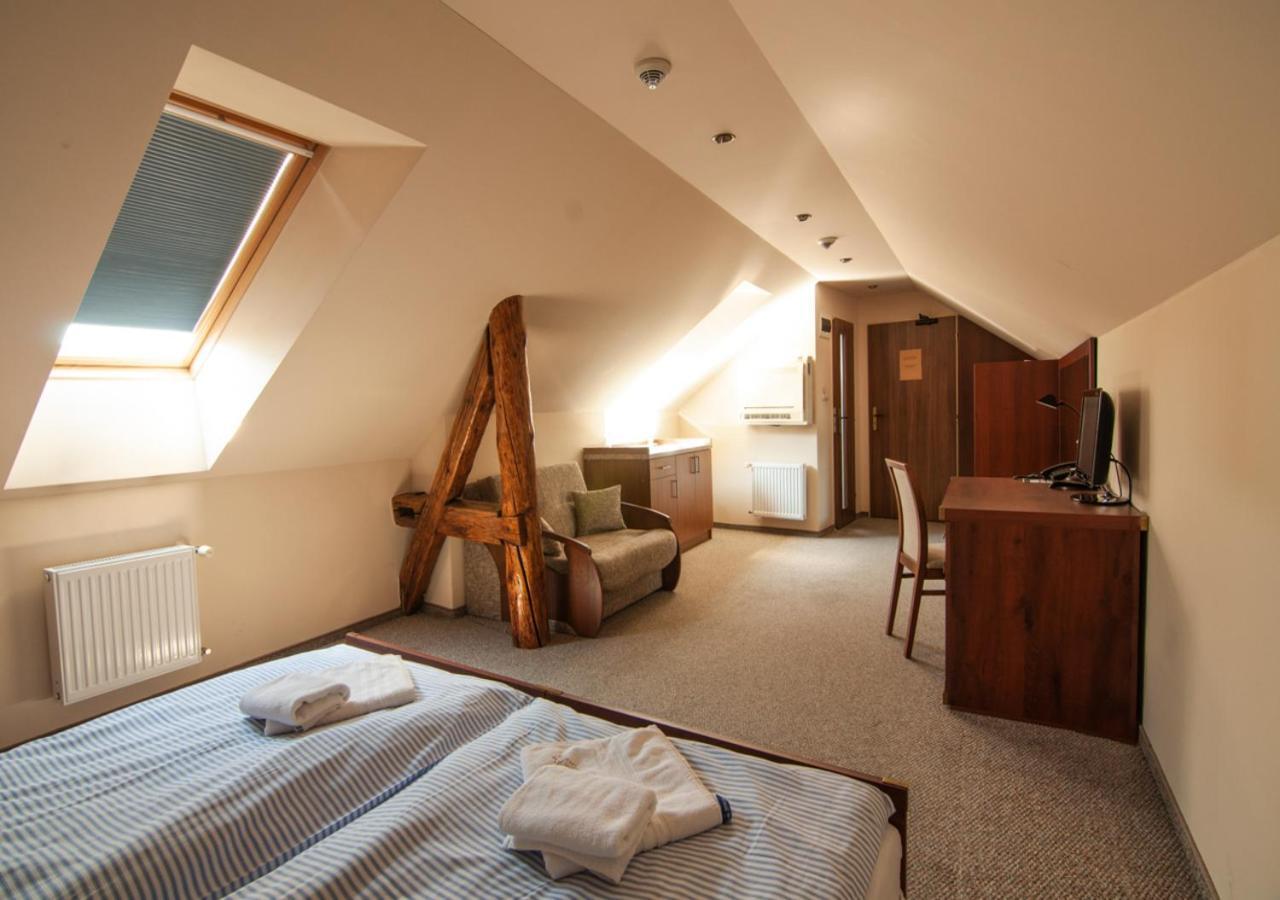 Pension Horse Inn Koszyce Zewnętrze zdjęcie